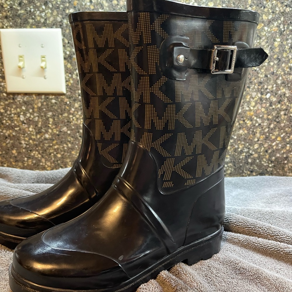 Michael Kors rain boots